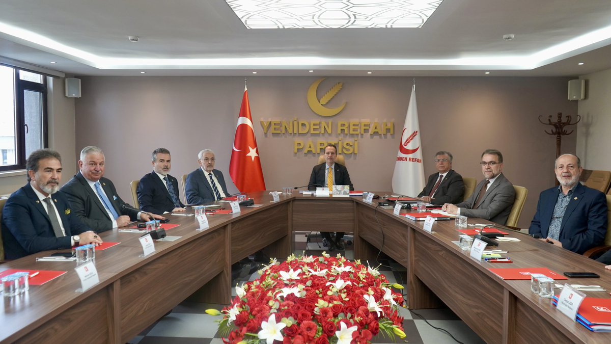 MehmedAltinoz's tweet photo. Milli Görüş lideri Genel Başkanımız Dr. Fatih Erbakan beyefendinin riyasetinde başlayan MYK toplantımızda alınacak kararların hayırlı başarılara,milletimizin ve insanlığın refahına vesile olmasını dilerim. https://t.co/ucCw6a2FOz