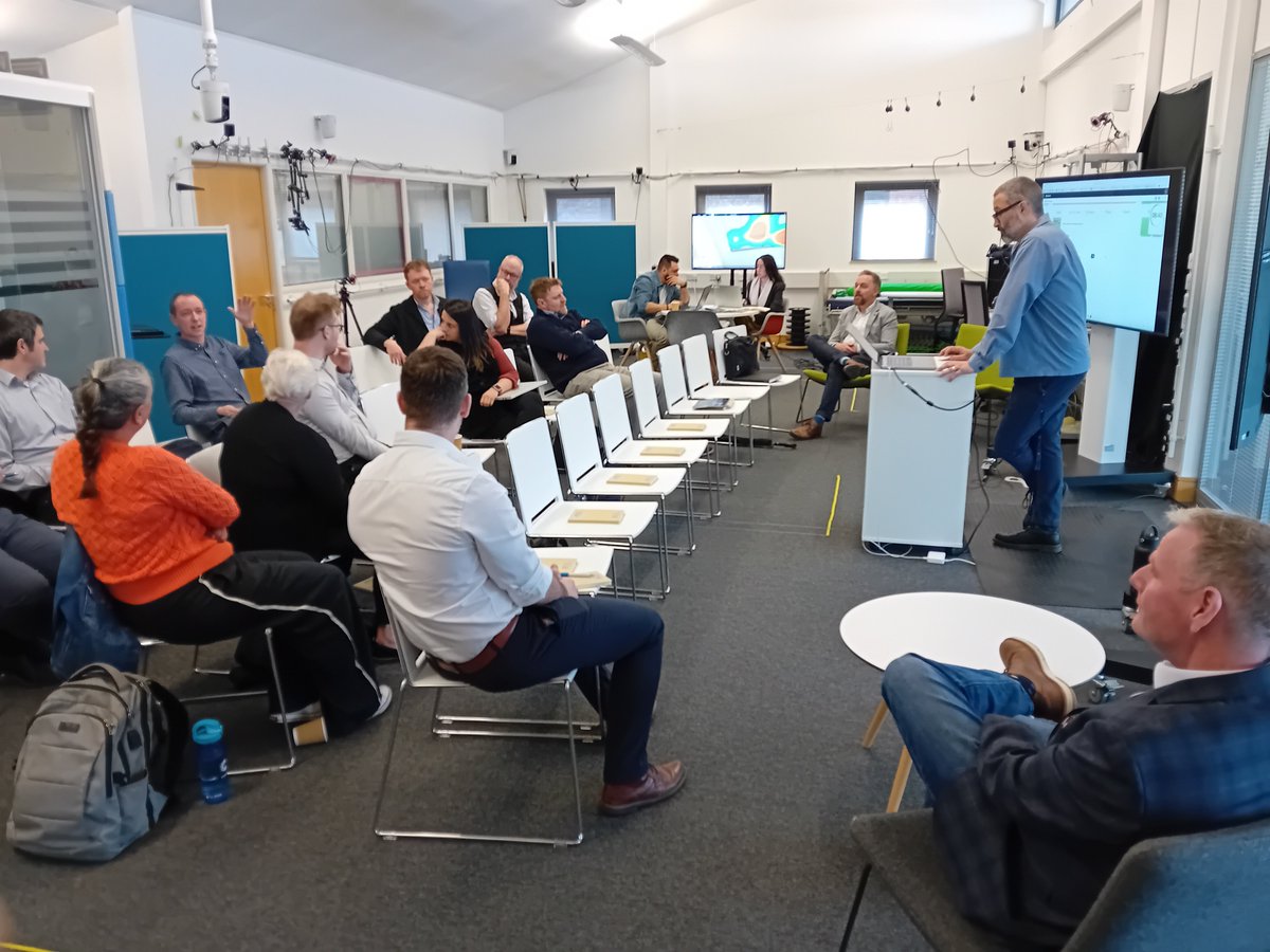 Mae’n bleser gan <a href="/ATiCUWTSD/">ATiC</a> <a href="/drindoddewisant/">Drindod Dewi Sant</a> gynnal gweithdy datblygu Strategaeth Ymchwil ac Arloesedd 2025-2028 <a href="/TRITECH_HD/">TriTech Institute</a> <a href="/BIHywelDda/">BIP Hywel Dda</a> heddiw, yn ein cyfleusterau yn SA1 #Abertawe.

#ymchwil #datblygiad #arloesi #GIGCymru #iechyd #cydweithio

<a href="/DrSeanJenkins1/">Sean Jenkins</a> <a href="/prof_hopkins/">Prof. Chris Hopkins FIPEM FAHCS FLSW FIBMS</a>