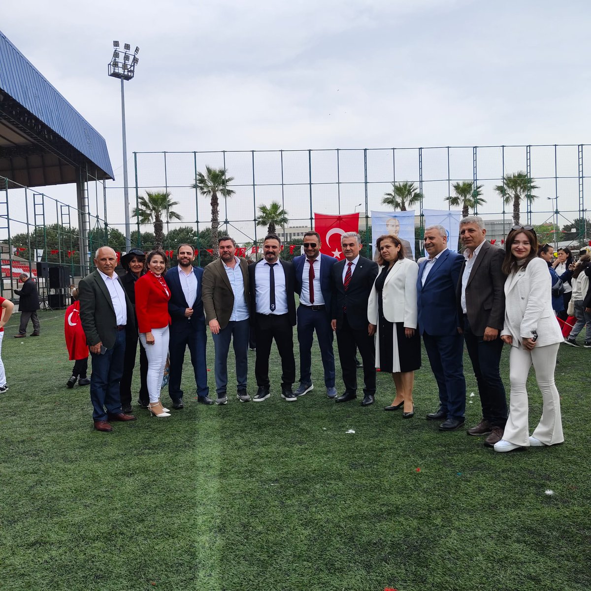 23 NİSAN ULUSAL EGEMENLİK VE ÇOCUK BAYRAMI KUTLU OLSUN
Kutlamalara Kaymakamımız Sn. Abdullah Köklü, Belediye Başkanımız Sn. Doç. Dr. Ayşegül Ovalıoğlu, İlçe Millî Eğitim Müdürümüz Kürşat Arzuoğlu,  Sanatçı Soner Arıca,  öğrenci ve velilerimizin katılımıyla  coşku içinde kutlandı.