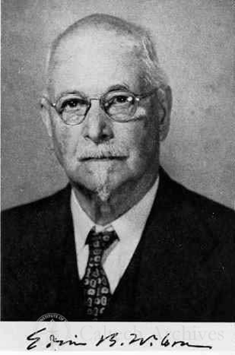 #OTD 1879 Edward Bidwell Wilson b (d 28 Dec 1964) 🇺🇸 @AmStatnews Fellow 1924, @AmStatPresident 1929, Fellow @RoyalStatSoc. Best known for the Wilson score interval for binary variables (1927) a method of estimating the interval for a binomial probability. 1/4