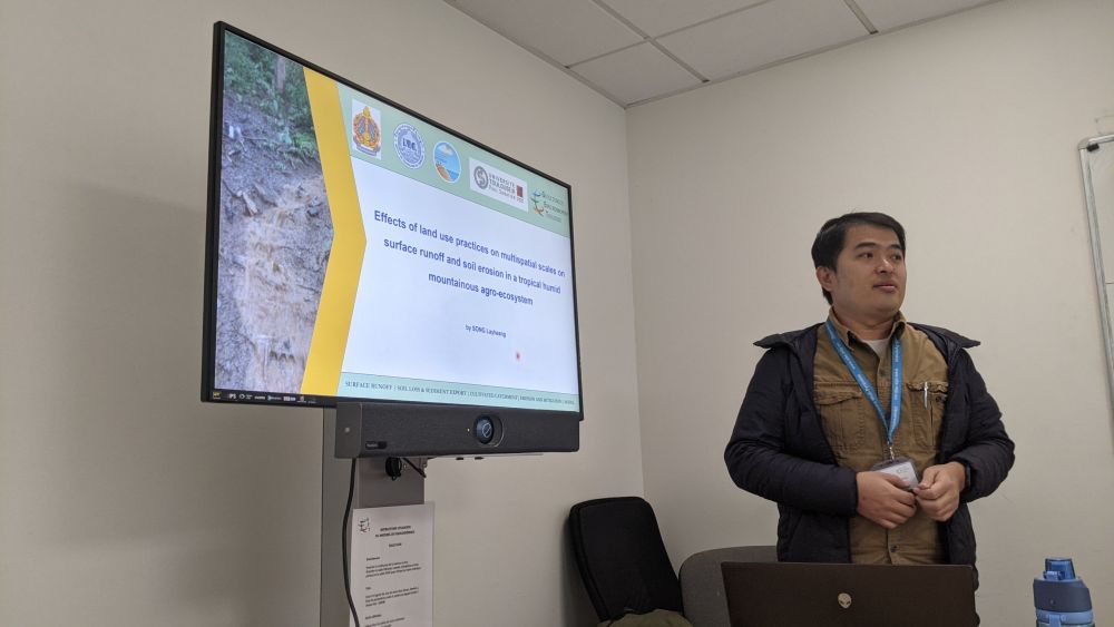 Laurie Boithias (@laurie_boithias) on Twitter photo #ASTZoneCritique <a href="/ObsMip/">Observatoire MP</a>
Today Layheang Song from the Institute of Technology of Cambodia presented the "Effects of land use practices at multispatial scales on surface runoff and soil erosion in a tropical humid mountainous agro-ecosystem"
Nice presentation!
<a href="/mtropics_czo/">SNO M-TROPICS CZO</a> #ASTZoneCritique <a href="/ObsMip/">Observatoire MP</a>
Today Layheang Song from the Institute of Technology of Cambodia presented the "Effects of land use practices at multispatial scales on surface runoff and soil erosion in a tropical humid mountainous agro-ecosystem"
Nice presentation!
<a href="/mtropics_czo/">SNO M-TROPICS CZO</a>