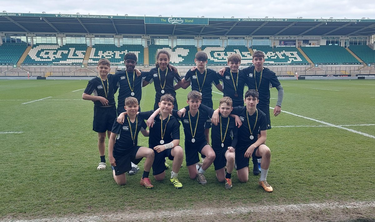 What a day for our Year 8 rugby boys! Congratulations to the team on finishing runners up in the Northampton Saints U13s 7s Bowl final. Well done boys! #teamsharnbrook