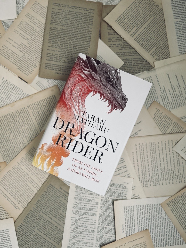 From the ashes of an empire a hero will rise 🔥 Get ready to meet your new dragon obsession as #DragonRider by @TaranMatharu1 publishes (takes flight 😉) today Enjoy: smarturl.it/DragonRider