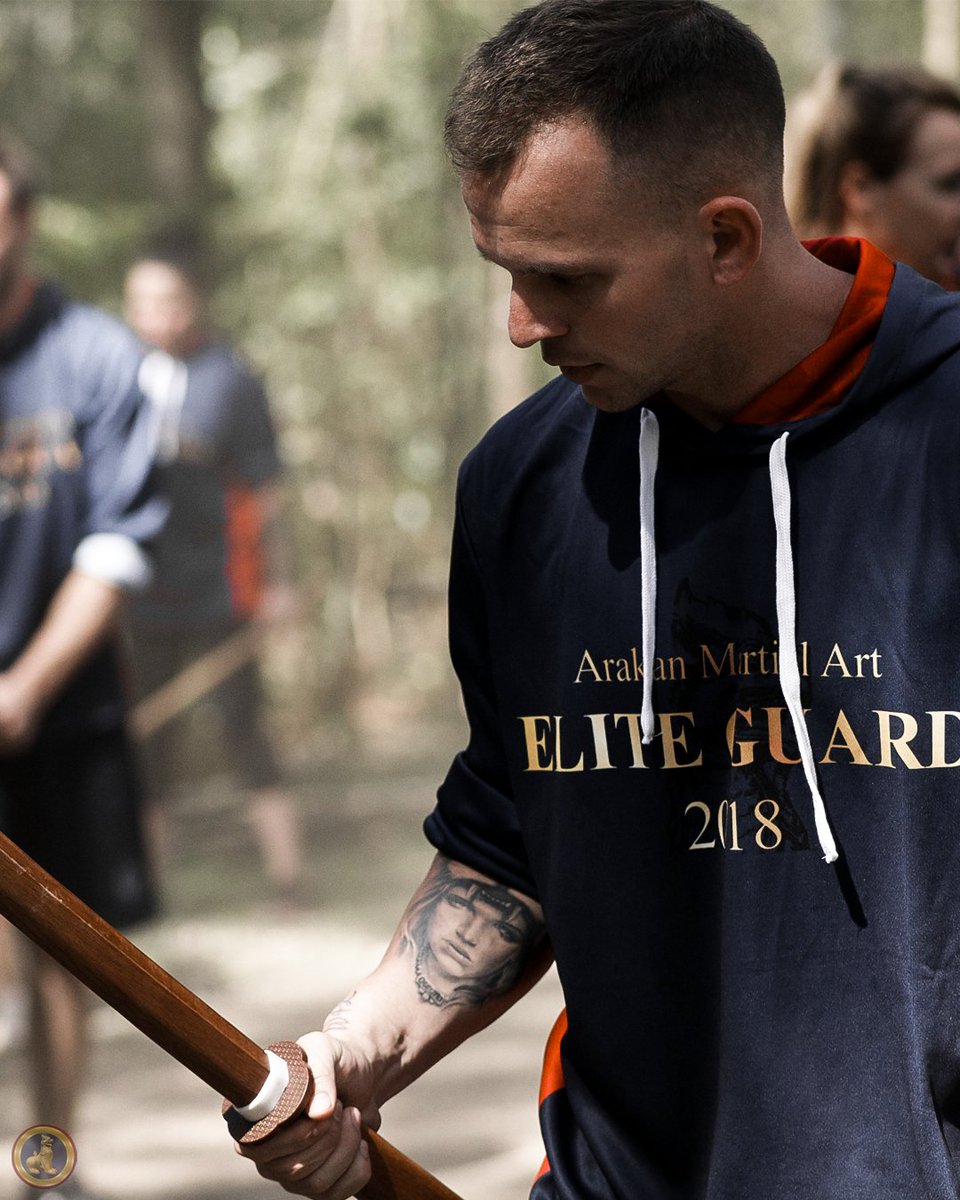 Calm among the chaos of Elite Guard.

#martialart #weapons #elite