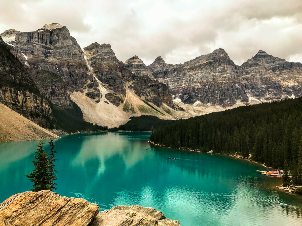 Colors are the smiles of nature. 

📍 Moraine Lake, Canada

Share your most meaningful travel discoveries with @travelwkit💜

#bestvacations #discoverearth #discovernature #welivetoexplore #travellifestyle