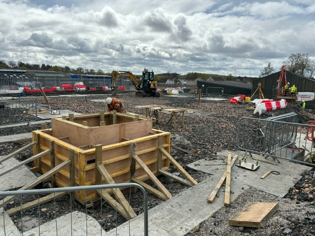 We are well and truly out of the ground at Dunfermline! Block work on the £6.6 million project to replace the Army Reserve Centre is well under way. Shuttering is also in place for the column and lift shaft concrete pours.🏗️ @154ScottishRegt @BWACF @HenryBrothersHB @MottMacDonald