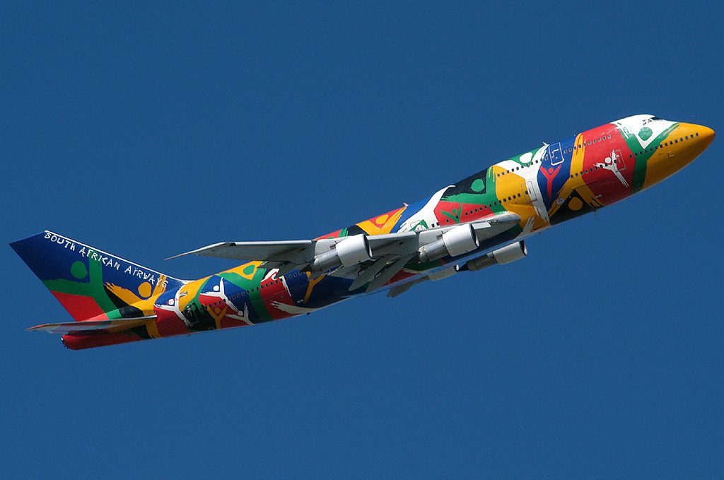 'For the South African government, its national airline had long been integral to its efforts to promote apartheid overseas,' writes @nicholasgrant today at @BlkPerspectives. Read the full essay: aaihs.org/the-fight-agai….