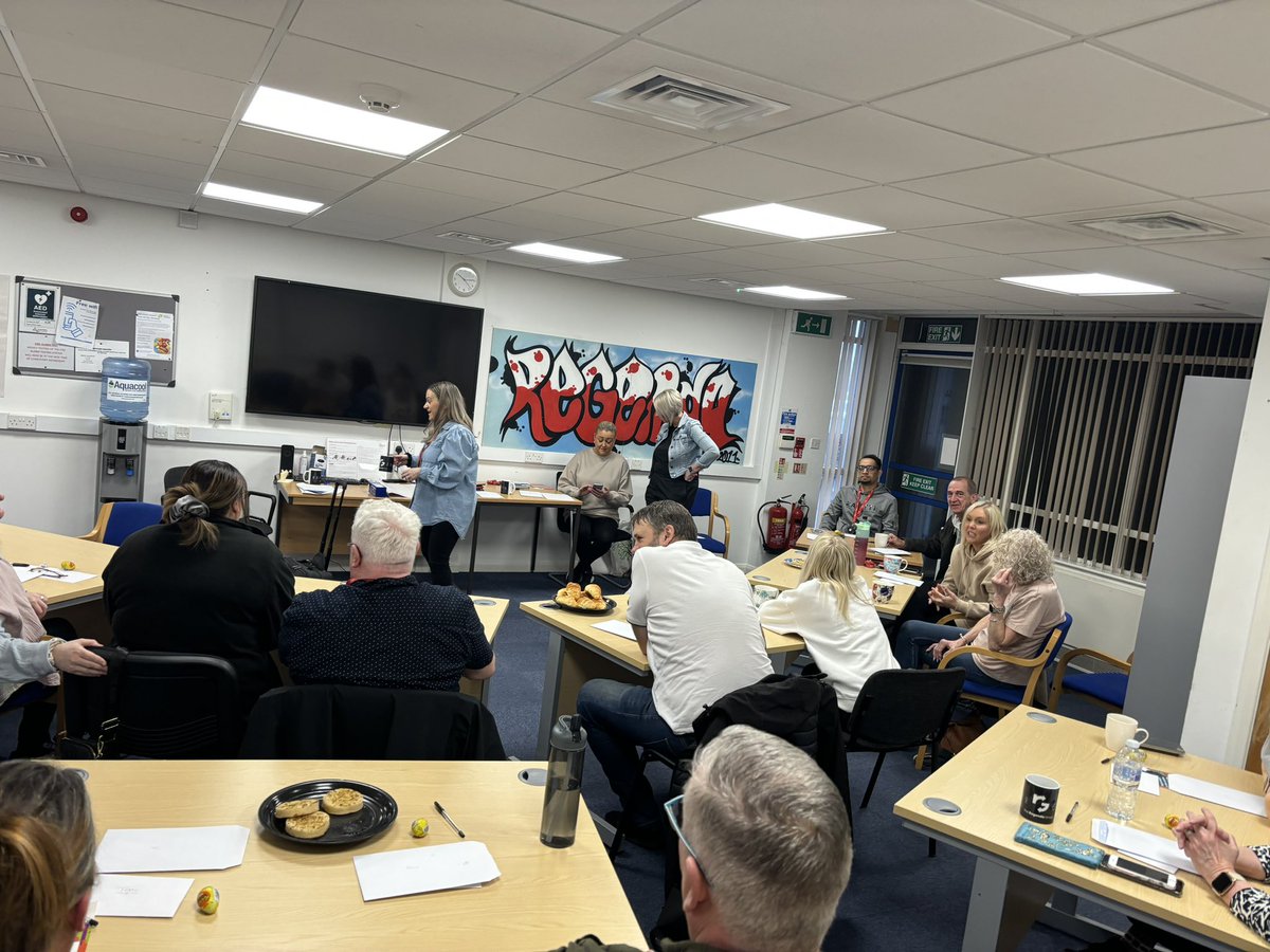 EMarsy75's tweet photo. Great to be out and about discussing how Support to Succeed can empower local residents to make a difference to their own lives. 
Thank you to @TheRegendaGroup 
we look forward to working in collaboration to achieve impact and make positive changes.
@AthenaMcr @GMhousing https://t.co/oVbnpLloLz