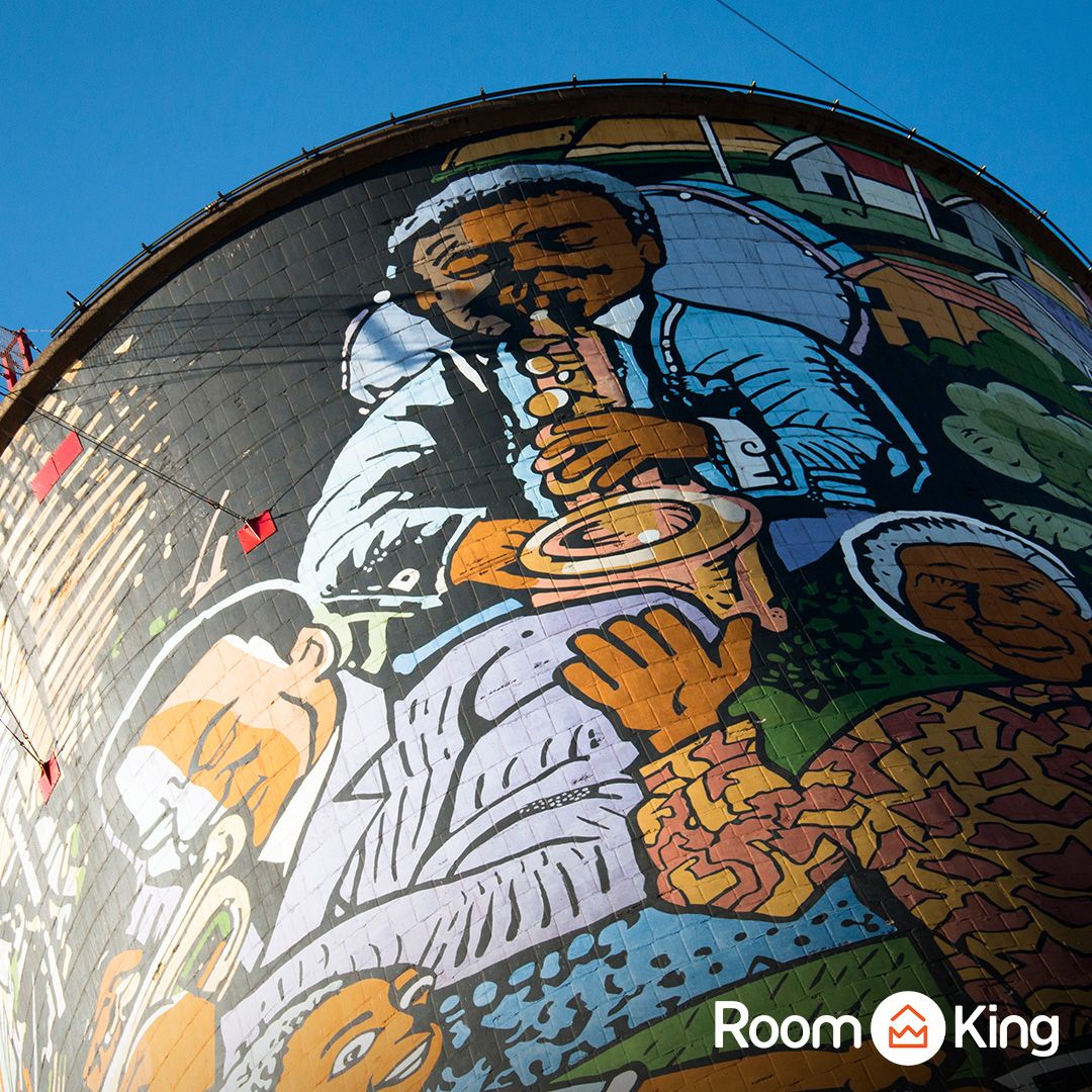From Soweto to Khayelitsha, let's celebrate the spirit of togetherness that makes us whole, recognizing that each one of us plays a crucial role in our shared story. 

#roomking #findyourroom #kasi #backyardrental #backrooms #townshiprentals #empoweringcommunities #onlineplatform