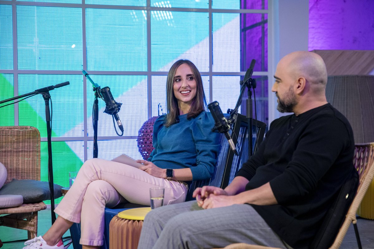 Al hilo del tratamiento de la #crianza y educación de los hijos en los medios, en @rtveplay @rtve tenemos #TeCríoMucho desde enero. Charlas sobre cómo educar mejor en el siglo XXI con los expertos más relevantes junto a madres/padres conocidos. Aquí ▶️ play.rtve.es/v/15960245