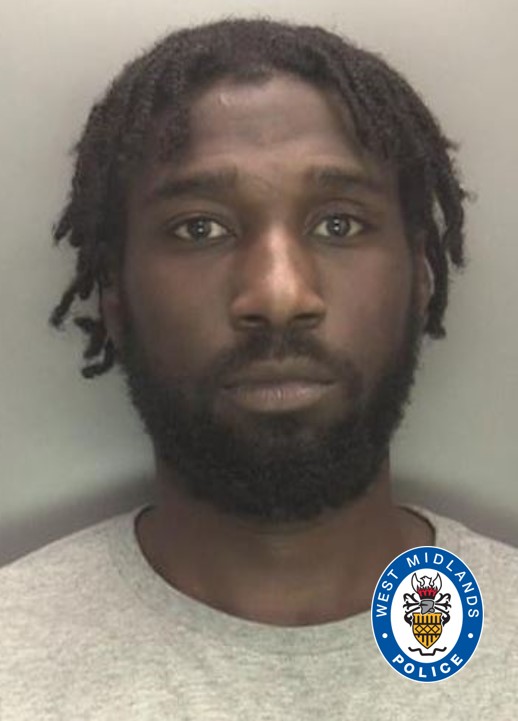 #WANTED | Do you know where Nathaniel Bell is? The 30-year-old from #Birmingham is wanted on suspicion of assault in #Wolverhampton. If you've seen him, call 999 quoting crime reference number 20/251754/23.