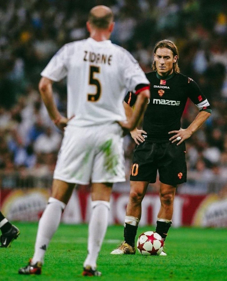 La fidélité de Francesco #Totti nous a empêché de voir ces deux génies sous les mêmes couleurs 😍