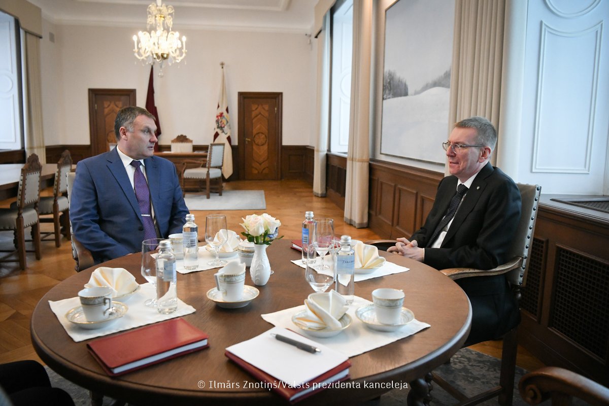 🔴Valsts prezidents @edgarsrinkevics uzdevis ģenerālprokuroram Jurim Stukānam izmeklēt LTV raidījumā 'Kas notiek Latvijā?' izskanējušos apgalvojumus par iespējamu iejaukšanos Saeimas vēlēšanu norisē 2014. gadā.