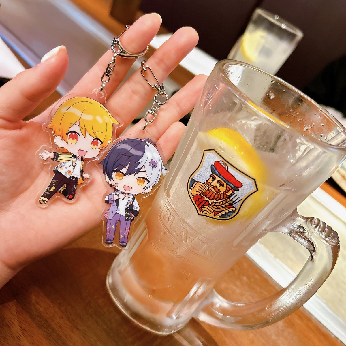 大好きな推しと美味しいご飯最高じゃん！
 #からあげあっきぃ見ろ