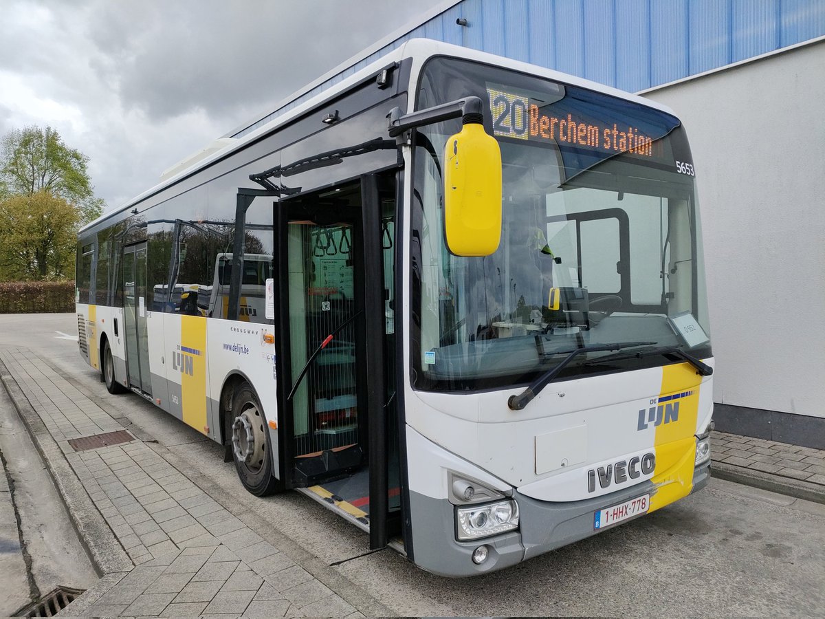 Fijne namiddag 🚍🙂
#publictransport #openbaarvervoer #busdriver #busdriverlife #lovemyjob #happybusdriver #delijn  #MijnLijnAltijdInBeweging #beweegmeenaarminderco2