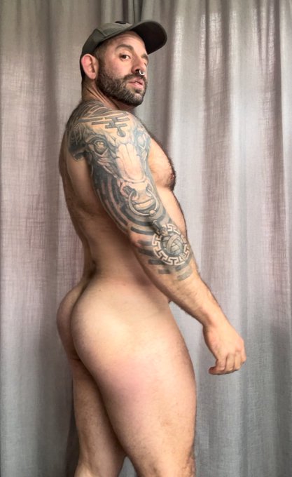 Watch Bull Barrett 🇬🇧💪🏻's leaked NSFW photo on TwXstars