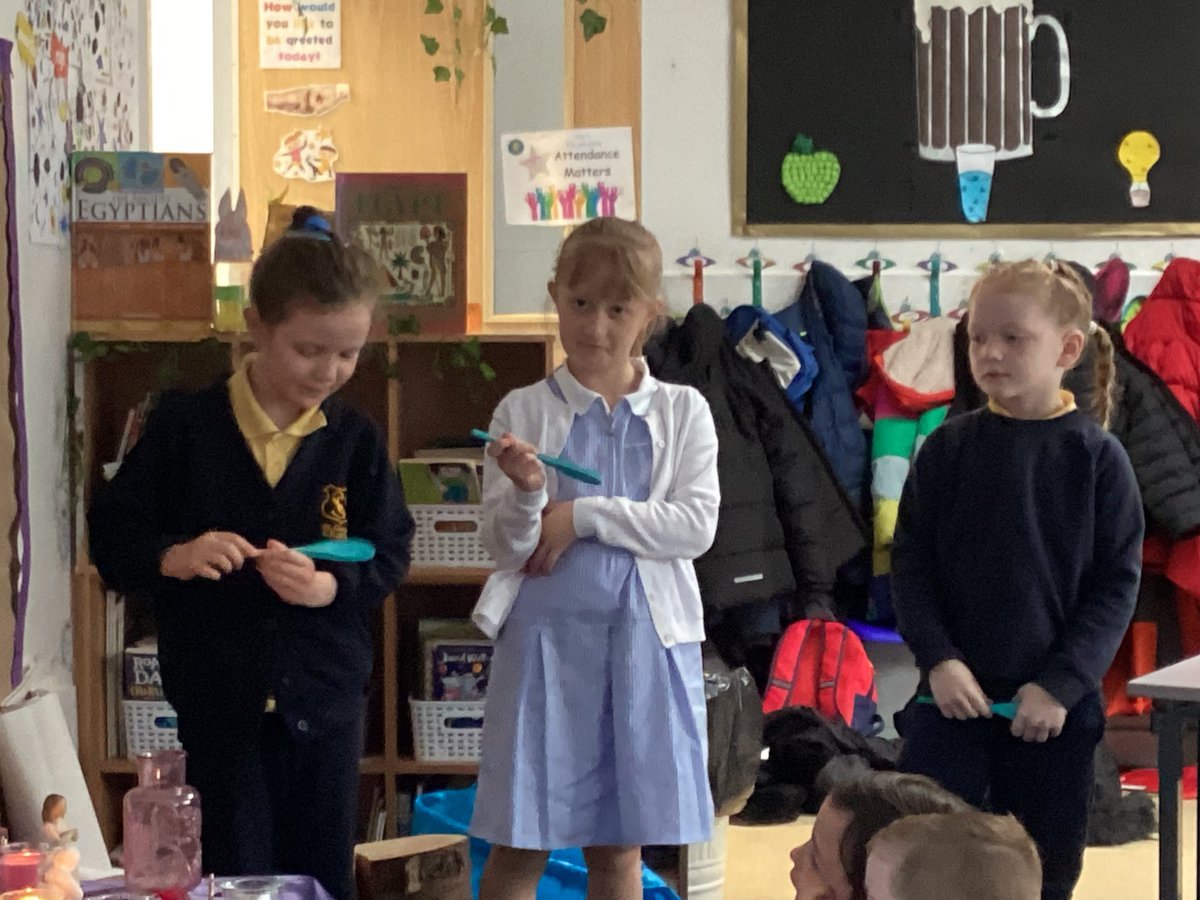 year3stcleopas1's tweet photo. This mornings Collective Worship- Forgiveness.  Children working together preparing setting the calmness for CW. We discussed why Jesus would forgave Peter! We acted the scene. They were amazing @stcleopas @allsaintsacad #stcleopascollectiveworship #forgiveness #livelaughlearn https://t.co/YlGYgf5wGR
