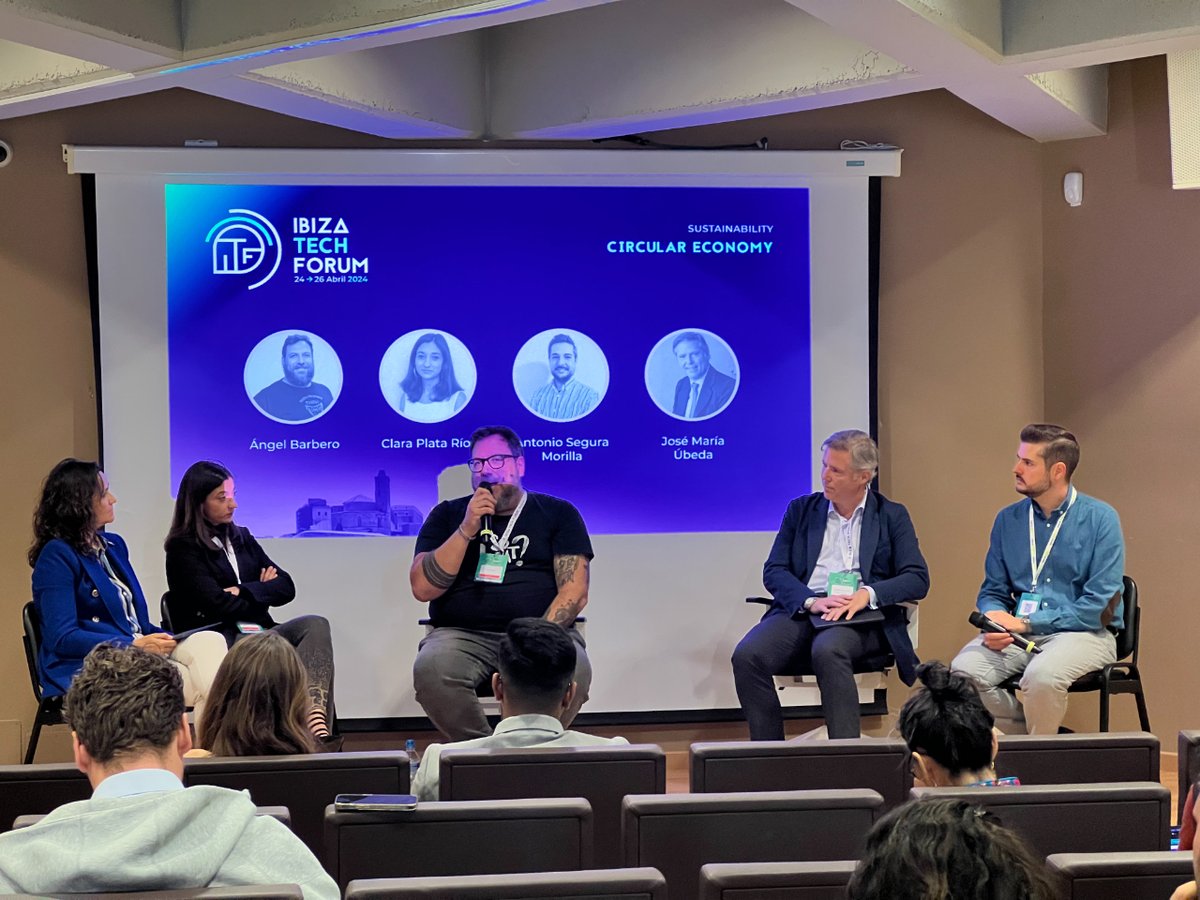 ibizatechforum's tweet image. "#CircularEconomy", Moderated by Dolores Ordoñez and featuring @abarbero, CEO of Recúbica; @@ClaraPlataR, Director of Projects at Smart City Cluster; and Antonio Segura Morilla, Business Development Manager Spain at SUEZ Air &amp;amp; Climate! 

@Ibiza_Travel 

#IbizaTechForum