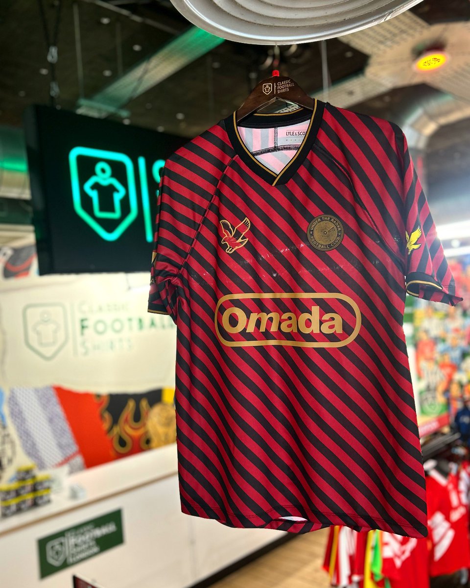 Under The Radar FC: Founded by YouTuber Manny Brown in 2018, the team competes in the SFL London league 🔥 The design has been manufactured by Lyle & Scott, and is the only football shirt the company have produced👌 Available now