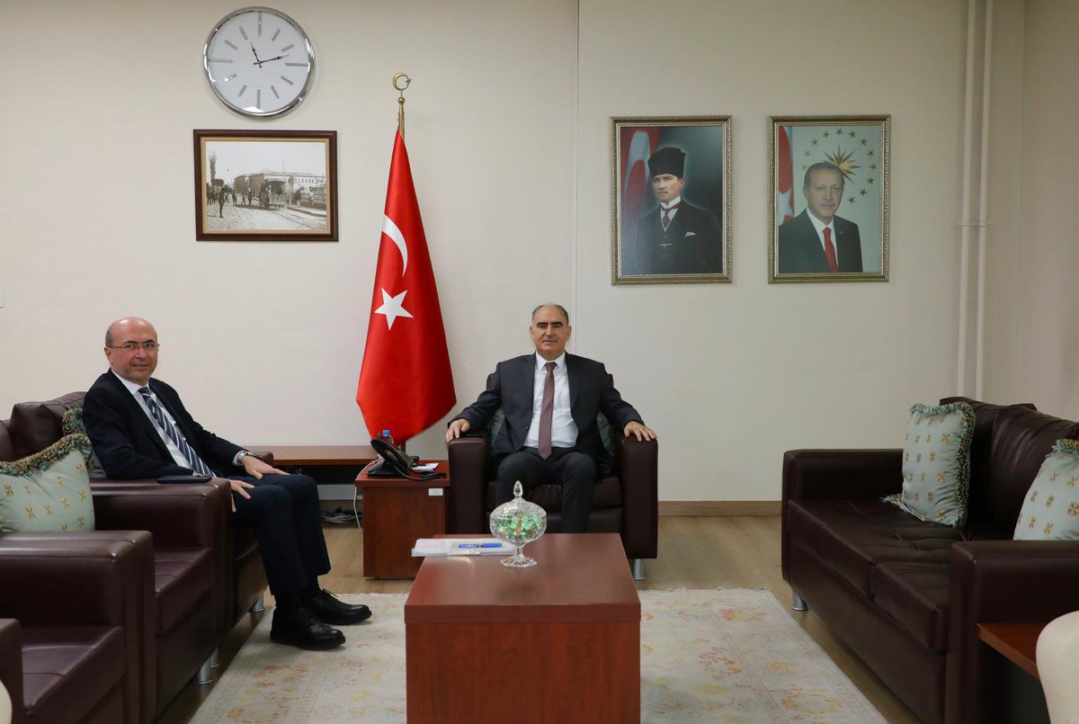 Selçuklu Belediye Başkanı @a_pekyatirmaci ile ilçemize yapılması planlanan çalışmaları değerlendirdik. #Konya