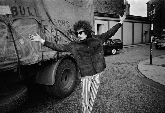 Bob Dylan, Shandwick Place, Edinburgh. 1966.