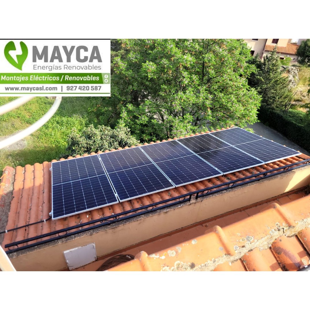 MaycaSL's tweet photo. Instalación de #autoconsumo en una vivienda en #Plasencia de 12 placas y con una potencia de 6 Kwp. Perfecto para una futura ampliación.

¡NOSOTROS NOS ENCARGAMOS DE TODO!

📷 927420587
📷 maycasl@maycasl.com https://t.co/dcODO1vXtl
