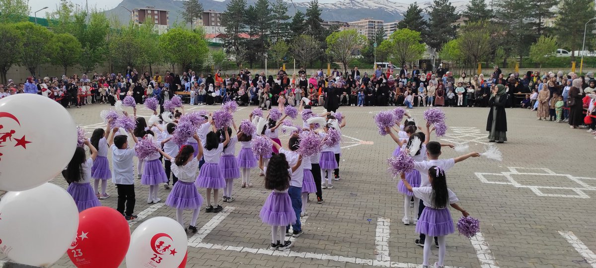 23 Nisan... 😎🥳🥳...