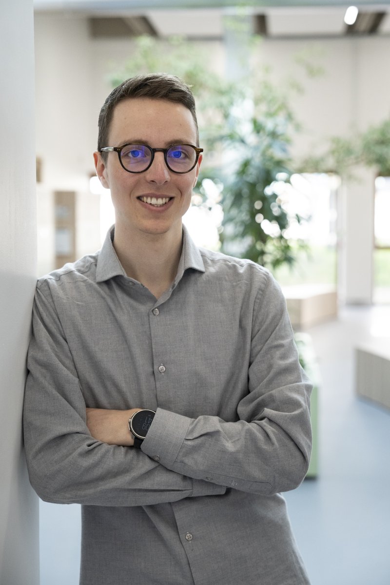 ateme_x's tweet image. Jules Mermet-Husson, our #CloudSolution Architect &amp;amp; #INAsup alumnus, led a #masterclass on #cloudcomputing at INA sup, sharing #Ateme&apos;s expertise with the next generation of tech leaders! 🎓🌟 📷 credits: Didier Allard #DigitalMedia #Education #Partnership #WorkingTogether