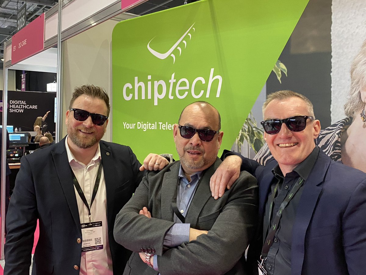 Things are so bright at Chiptech our friends at @ExasolAG gave us some cool sunglasses 🕶️ 

#Chiptech #Exasol @DHS_London #TechnologyEnabledCare #Telecare #AnalogueToDigital #A2D