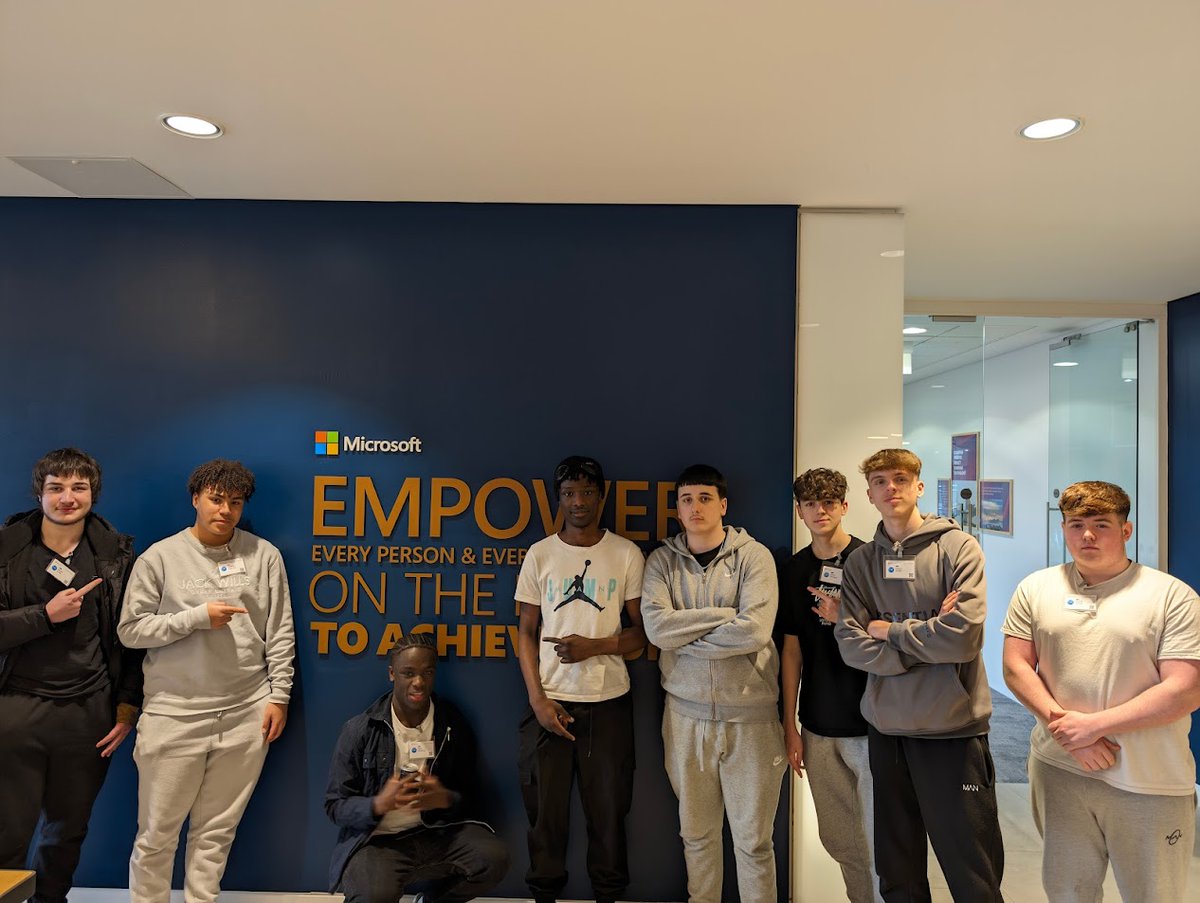 Gower College Swansea business students got the chance to visit the Microsoft headquarters. They were given a tour of the facilities and had the opportunity to listen to guest speakers. Thank you to all the staff at @MicrosoftUK for this fantastic experience.

#StudentOpportunity