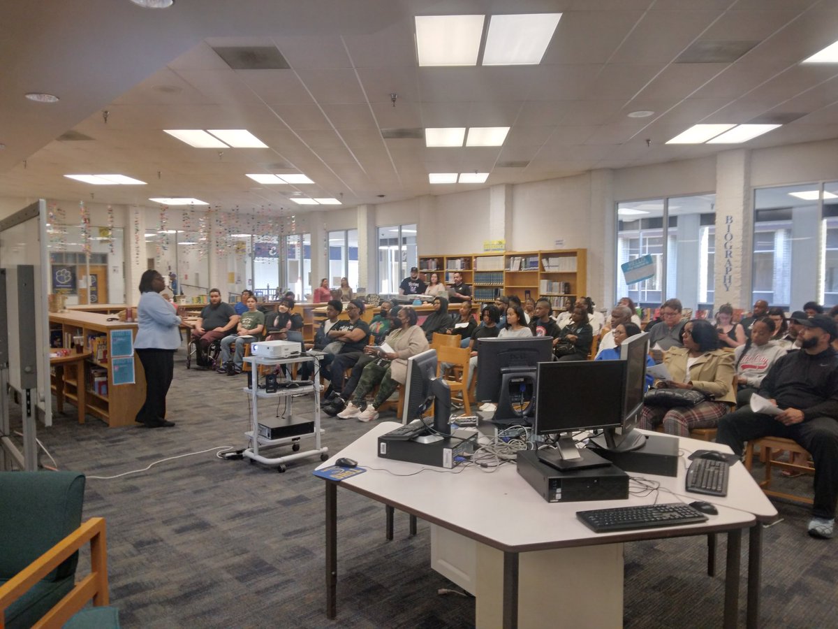 mortonjoe's tweet photo. @CougarsTSHS @stone_football @CougarTshs I want to thank the Class of 2025 for attending their "Rising Senior" Information Night in record numbers. Students, parents and guardians were provided the resources for post-secondary planning
@CCPS #xello #riasec https://t.co/GkzacvVWd2