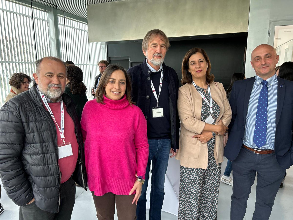 La alcaldesa, @mndres, ha asistido en el @LecracPalencia a la inauguración del Congreso Científico 'Promoting Diversity in Plant-Based Ecosystems as a Tool for Ecosystem Services Provision', organizado por la investidura de Hans Pretzsch como Doctor Honoris Causa por la @UVa_es.