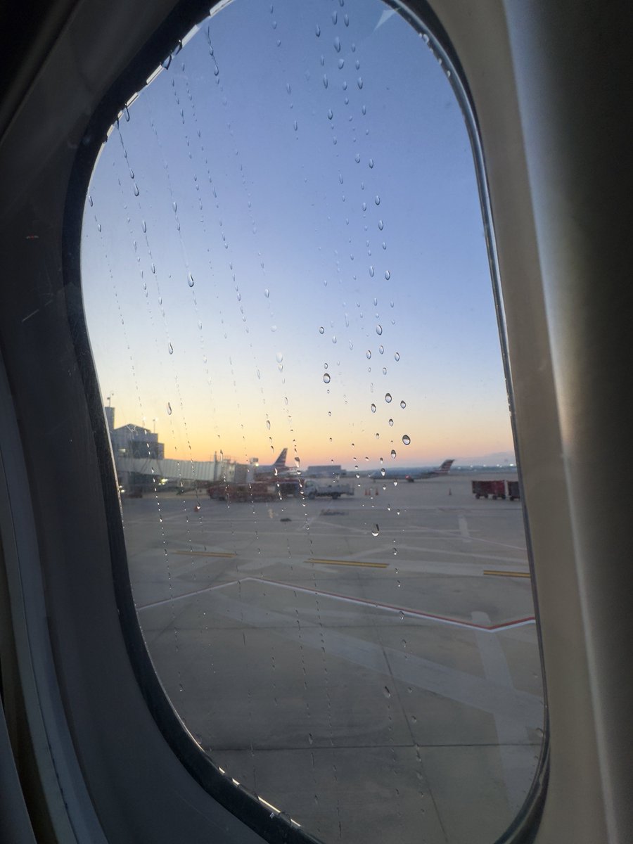 Beautiful sunrise in progress over the ramp at @iFlyCAE ✈️