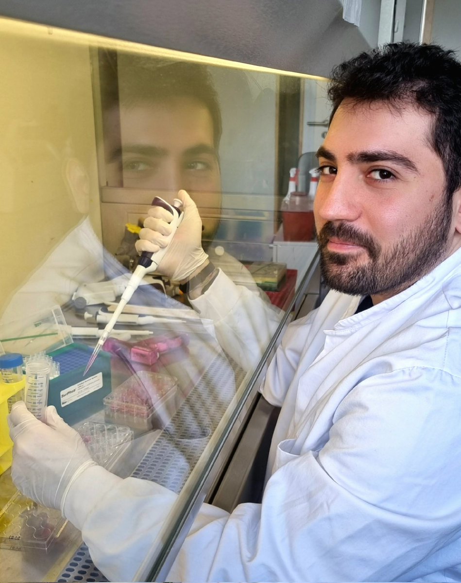 Welcome to Mert @BiyologCiragi 🇹🇷, a Masters student from @unipv , who will spend the summer gaining insights into enterovirus replication. Thanks to the European Erasmus+ Program for the support.
