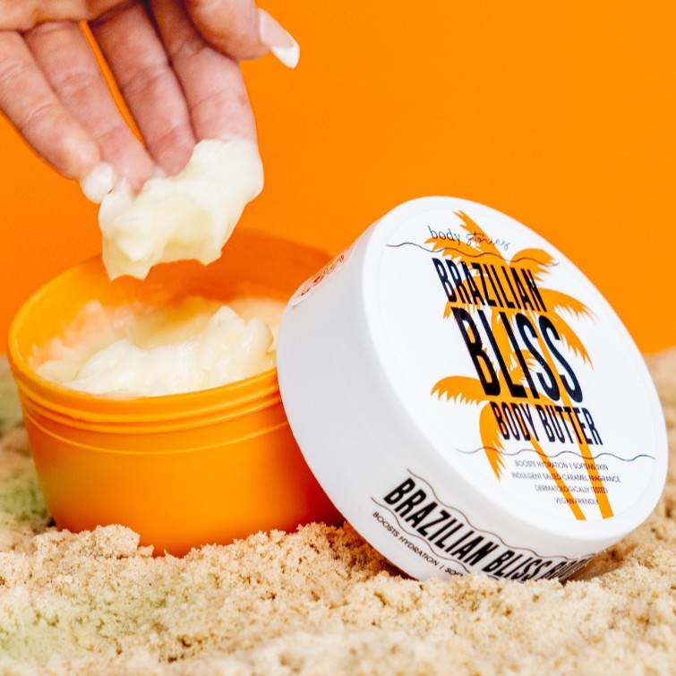 ShopSwanCentre's tweet image. Summer's calling...📞

Feel the warmth of the sun and the scent of paradise at  @poundland and get ready to glow and smell  divine all season long☀️

Beauty must-haves all starting for as little as £2! 😎

#Poundland ##BeautyDupe #SwanCentre #SwanCentreLeatherhead