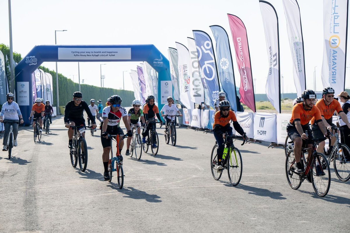 Moments of excitement and readiness as cyclists hit the road for the “Cycling your way to health and happiness” community ride. 🚴‍♀️

#FindYour360 #MyAbuDhabi360 #InAbuDhabi #CommunityFunRide #HudayriyatIsland

@fchs_uae @Hud_MarVista