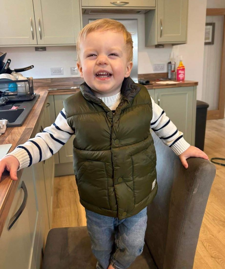 Today, @RHCGlasgow patient, Rory, celebrates his 'Heart-versary' - one year since his surgery. Go Rory! Read his story here: nhsggc.scot/the-qeuhs-firs…