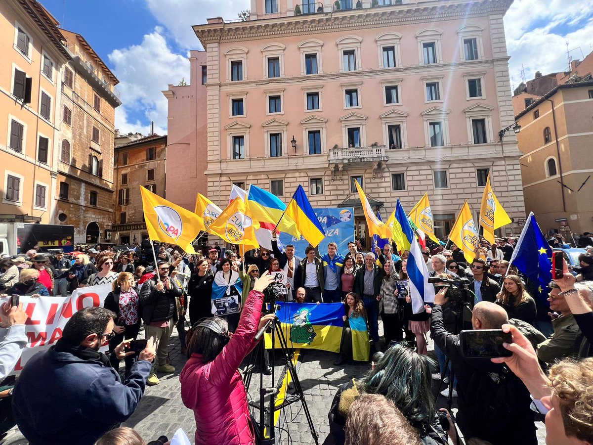 L’EUROPA È NATA DALLA RESISTENZA! Oggi come +Europa, insieme a tutti gli altri soggetti promotori della lista #StatiUnitidEuropa, abbiamo deciso di essere in Piazza del Pantheon per condividere un pensiero che per noi è anche un impegno: con la liberazione celebriamo il legame…