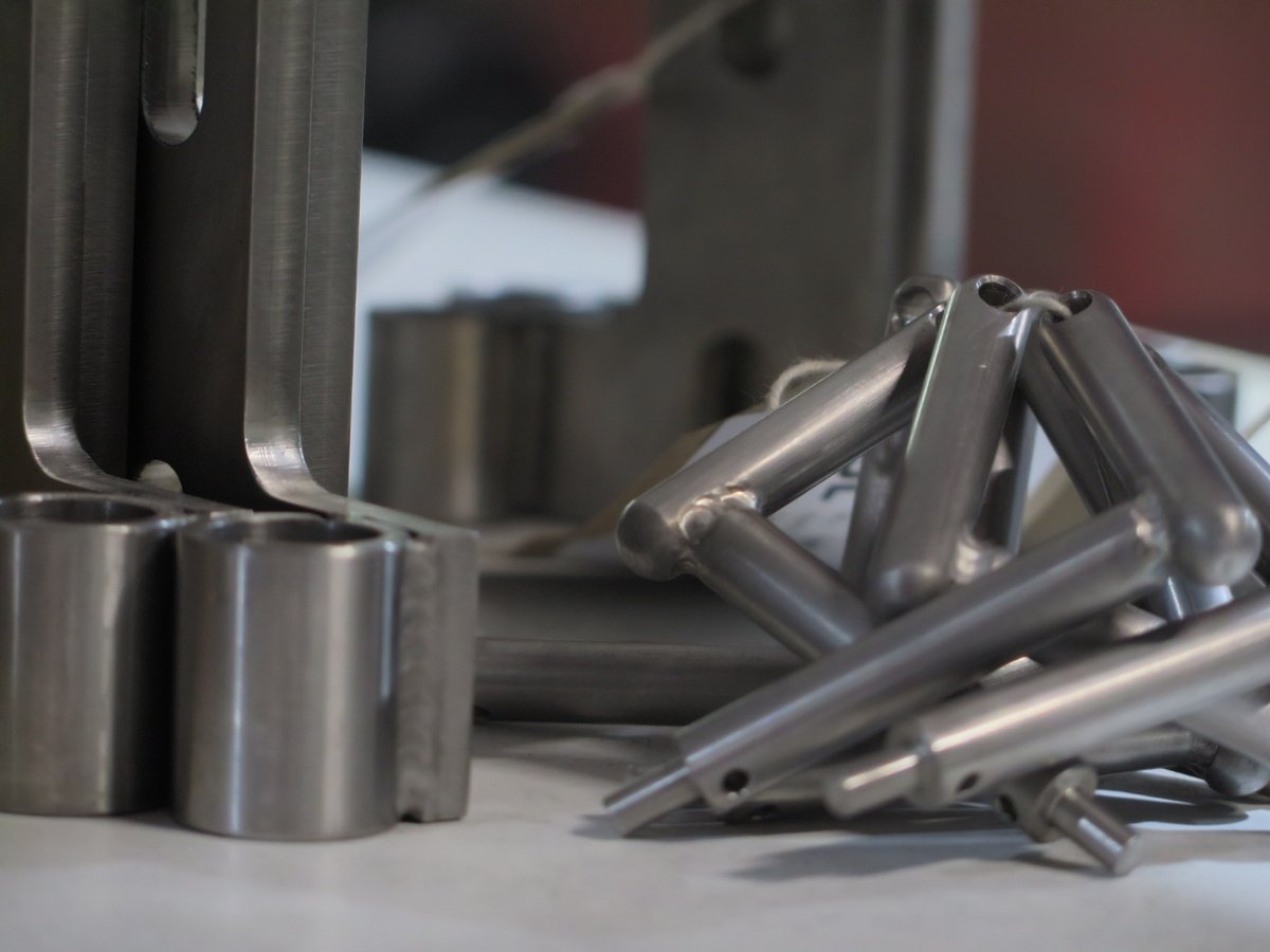aslpsm's tweet photo. It's Friday Eve everybody! 

#ukmfg #ukmanufacturing #manufacturing #engineering #ukengineering #weld #weldlife #welding #sheetmetal #metalwork #metal #metalworkuk #sheetmetalworker #precisionsheetmetal #bristolbusiness #bristol #metalart #welder #manufacturers #fabrication https://t.co/q1IZcoqqhE