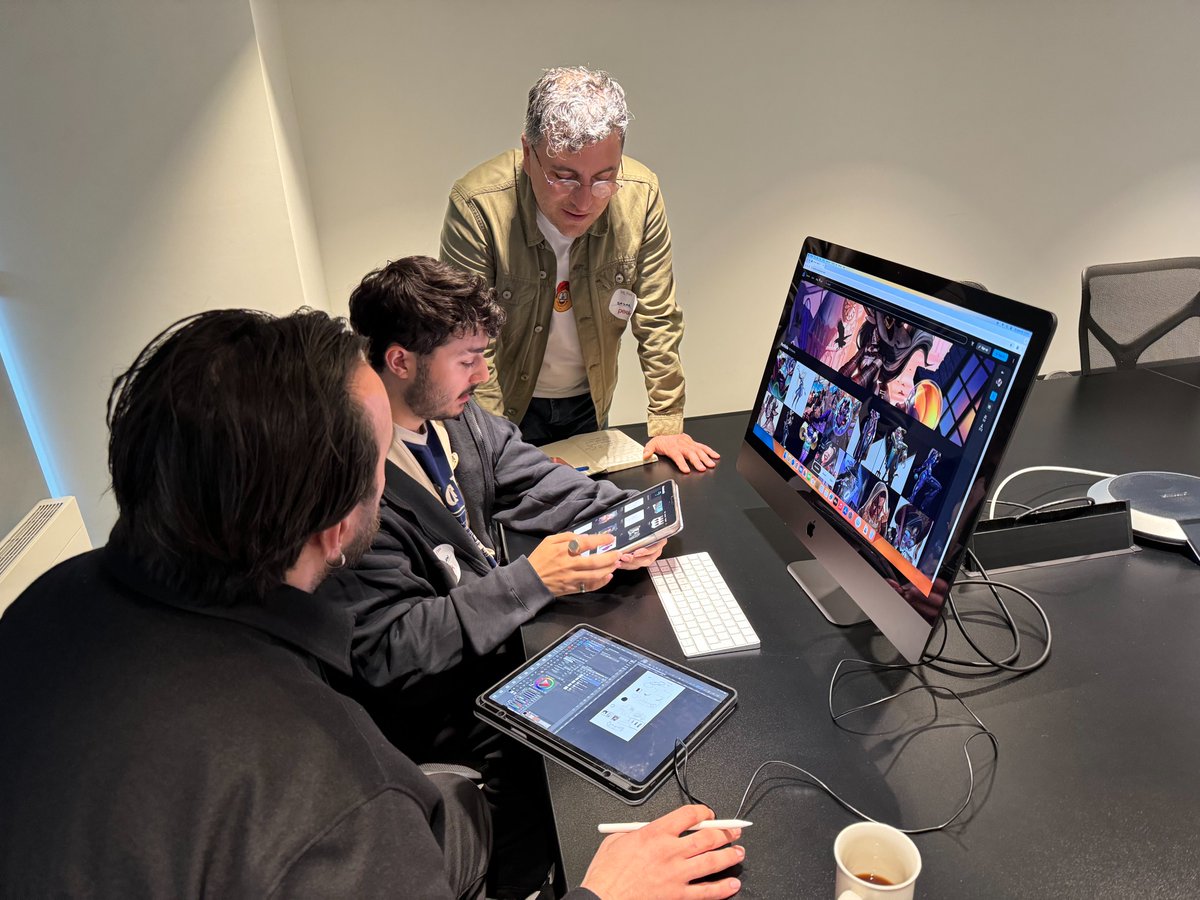 We had the pleasure of hosting Cartoon and Animation students from Anadolu University last week. After delivering their presentations, our artists reviewed the students’ portfolios and exchanged ideas on how to improve them. We are thankful to our guests for coming all the way!🚌