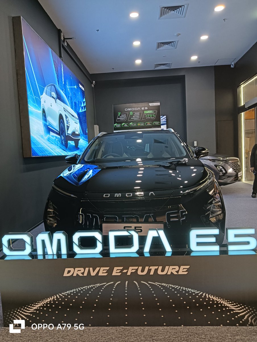 syamilishar's tweet photo. Omoda E5 (EV) and Jaecoo7 https://t.co/5cPJXuf2Zk