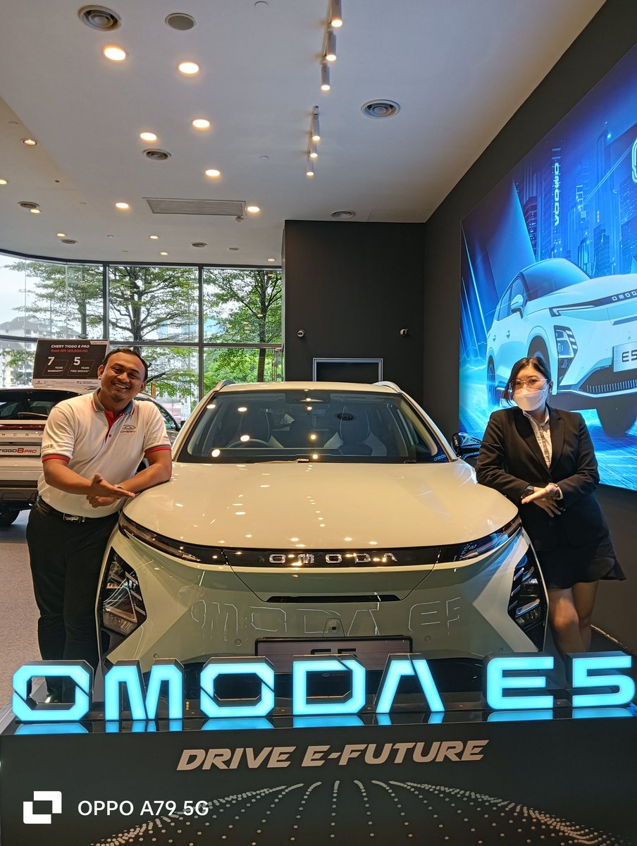 syamilishar's tweet photo. Omoda E5 (EV) and Jaecoo7 https://t.co/5cPJXuf2Zk