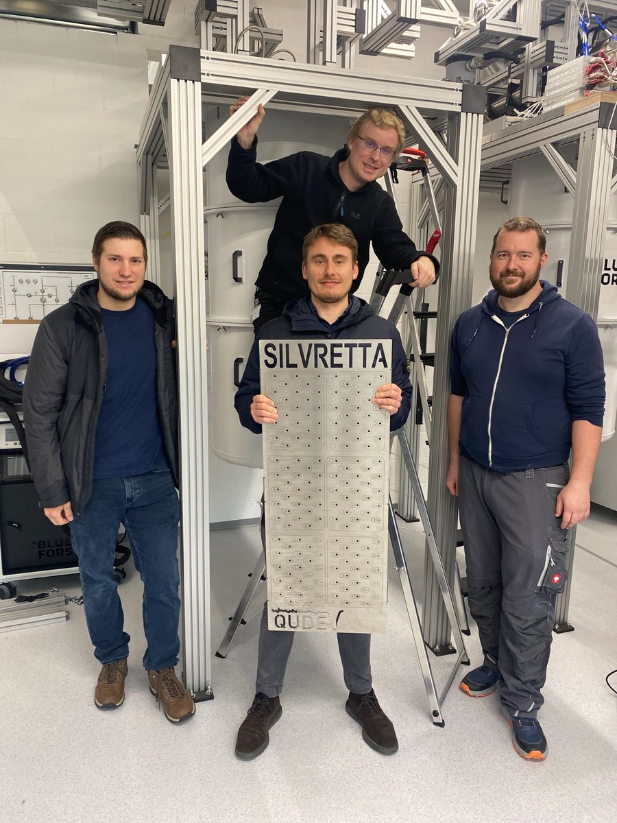 The newest addition to our fleet of cryogenic systems at the @ETH_en - @psich_en #Quantum Computing Hub has been baptized Silvretta. It joins Allalin and Otemma.
Do you recognize the pattern?
Thanks to our team for taking the first steps in getting the system off the ground.