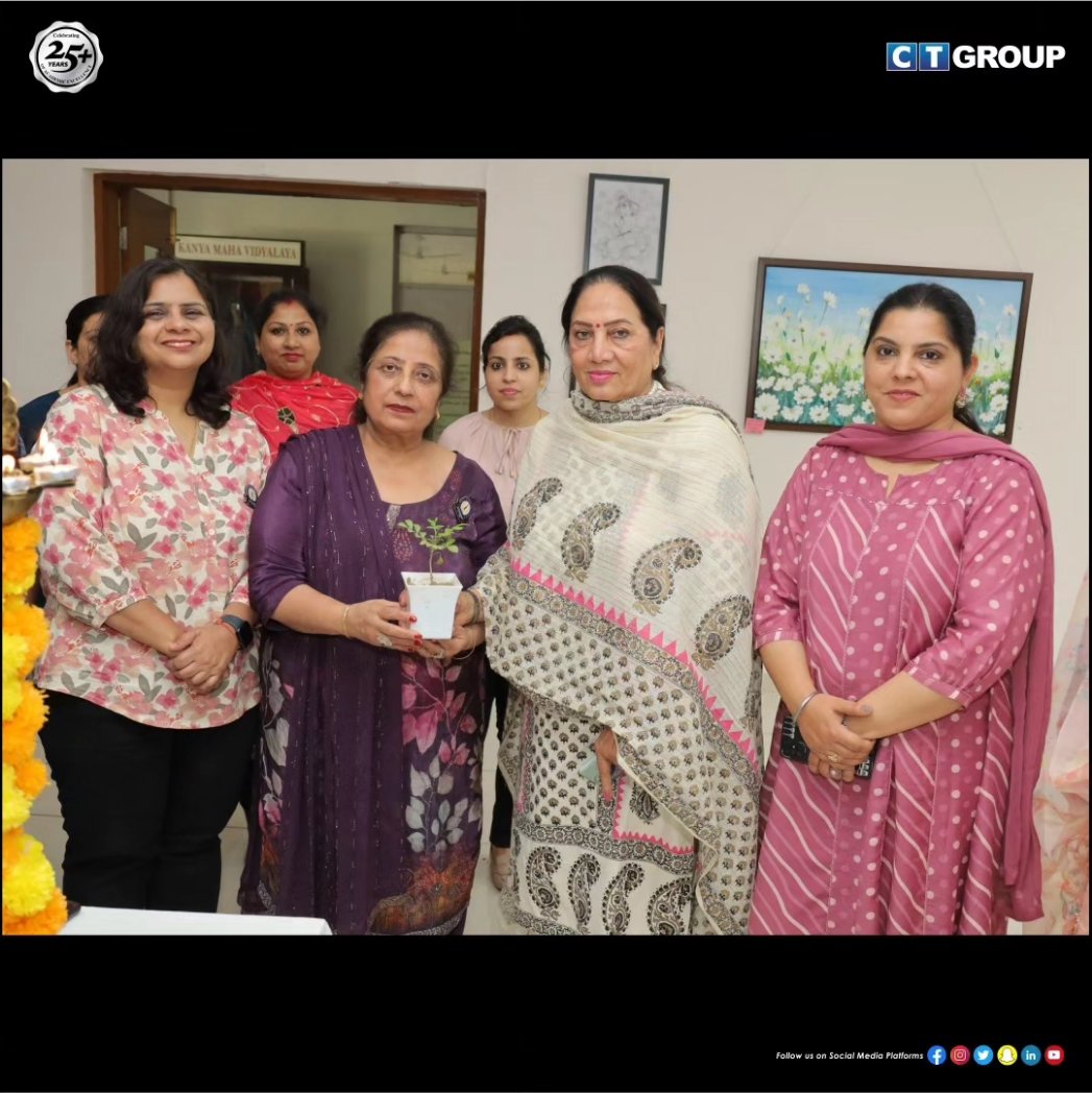 CTGroupshahpur's tweet photo. CT Group presents "Hunar Kriti" art exhibition at Virsa Vihar, showcasing talents from CT Institute of Higher Studies and CT Institute of Architecture and Planning.
#ctgroup #artist #hunar #cttalent #ctevent https://t.co/Bw30A8VCWI