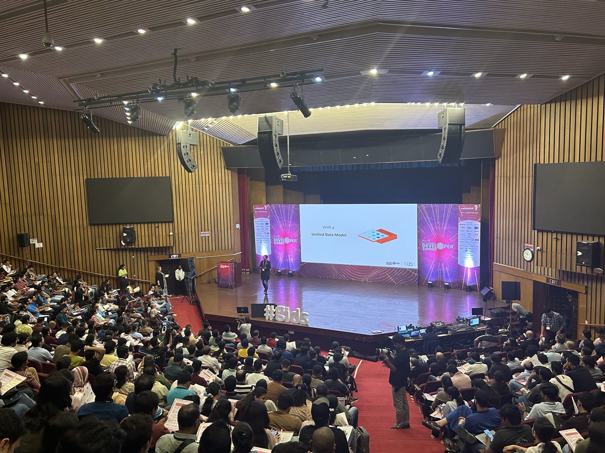 Charles Adaikkalam, Director of Product Management at @Zoho, delivered the keynote at the @developersummit 2024 here in Bengaluru. He addressed a full-house developer audience on the power of owning the tech stack. #GIDS