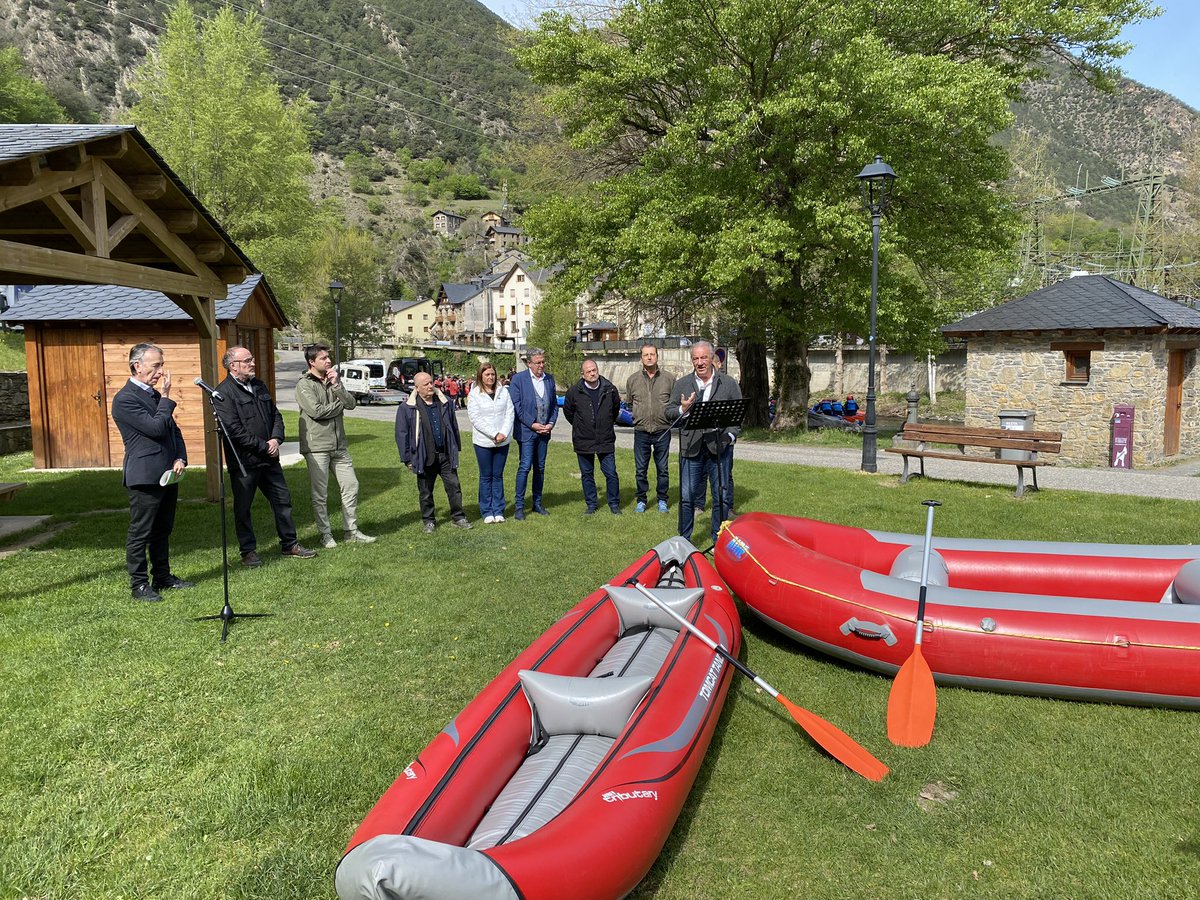 📸 Comença la temporada d’esports aquàtics al Pirineu.

👉🏻 El sector assegura que aquest any hi ha prou reserves d’aigua, i confia que podrà igualar o superar les xifres rècord de visitants de la temporada passada.

👉🏻 catradio.cat/catinfo