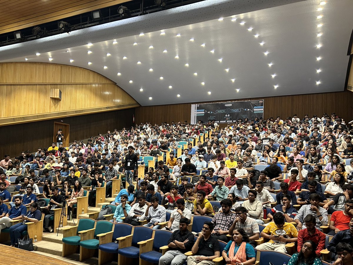 Another thrilling #HackNUthon at Nirma University, bringing together 700+ tech enthusiasts for 36 hours of innovation! Congrats to winners! 🏆👏 #NirmaUni #TechEnthusiasts #Innovation