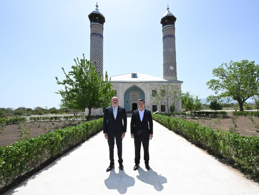 #Aghdam_Juma_Mosque (1869) was reopened today by President Ilham Aliyev 🇦🇿 and Kyrgyz President Sadyr Japarov 🇰🇬 after being fully renovated following its near-destruction during the First #Karabakh_War (1992/93). The mosque has been one of the staunch symbols of the region and…