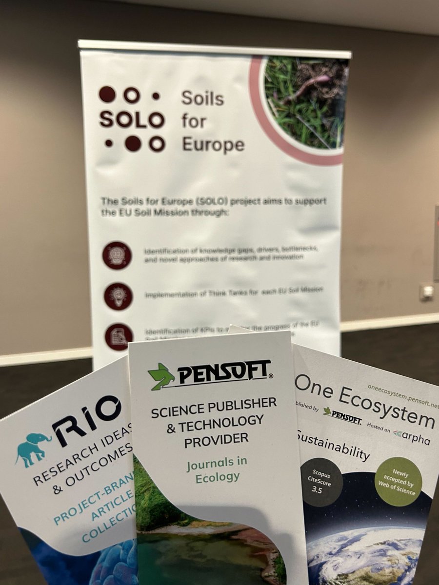 👋This week, our team joined the @soils4europe annual meeting in Wageningen 🇳🇱 to report on the #project's progress in Communication, Dissemination, #DataManagement & the SOLO Platform! 👉More about the @HorizonEU project & our role: blog.pensoft.net/2023/03/20/pen… #SOLOgetsTogether🖱️