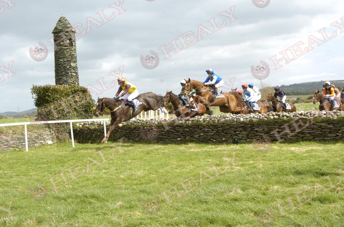 🐎 @punchestownrace  25-April-2006
#FromTheArchives #Memories #OnThisDay #HorseRacing  #18yearsold
Scenes from The Ladies Cup.
(c)healyracing.ie